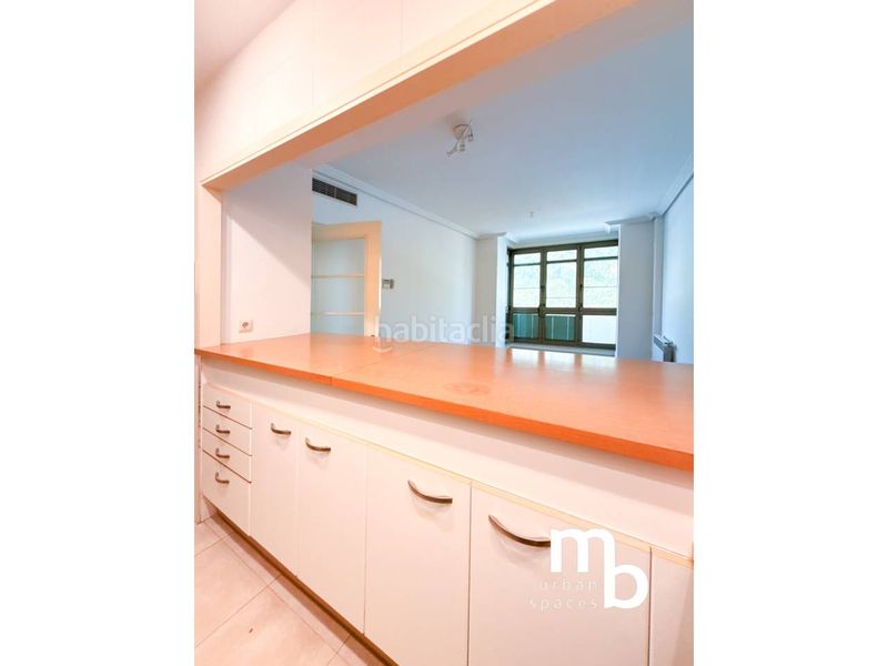 Foto fb045447-d89f-42a0-8f6c-241fe8916733. Lloguer pis amb calefacció aparcament piscina a Conde Orgaz - Piovera Madrid