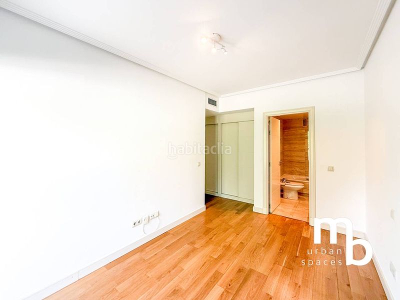 Foto 6fae81e7-781c-4ef3-a1e8-93a0595d6f39. Rent flat with heating parking pool in Conde Orgaz - Piovera Madrid