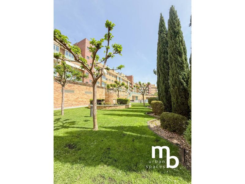 Foto d2e4c120-3463-4560-9001-14a975e3cf8b. Rent flat with heating parking pool in Conde Orgaz - Piovera Madrid
