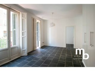 Flat in Calle Augusto Figueroa