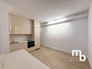 Pis  Calle magallanes. Piso en venta en arapiles28015