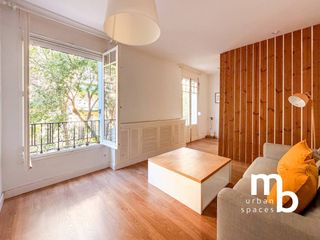 Flat in Calle Benito Gutiérrez