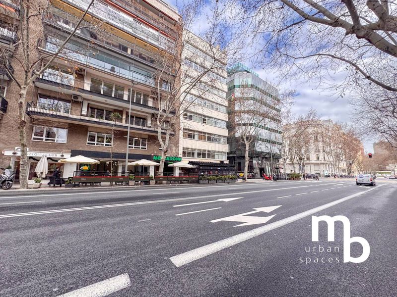 Foto 1a4e536c-43ca-4935-8b0a-653ac7c638e6. Àtic amb calefacció aparcament a Almagro Madrid