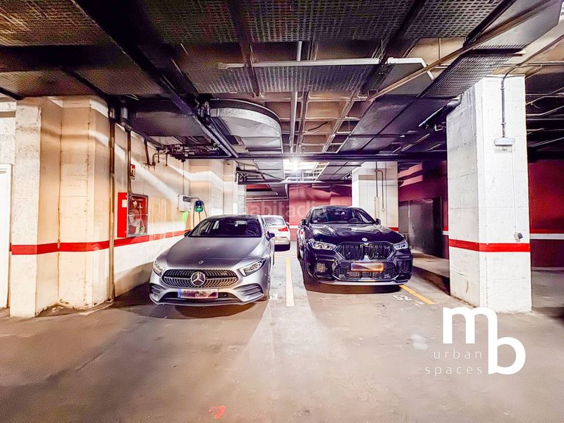 Foto 2a4ffd67-1d44-4a8c-bb02-b6b8658a32bc. Àtic amb calefacció aparcament a Almagro Madrid