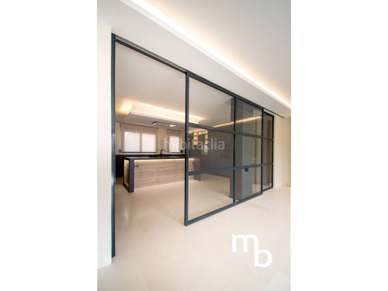 Foto 43f6576f-5c4e-4056-bc01-42f7ce59571f. Àtic amb calefacció aparcament a Almagro Madrid