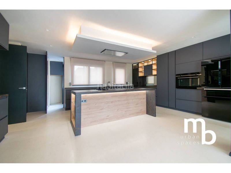 Foto 4670c5f1-a804-4158-94af-24550765c47c. Àtic amb calefacció aparcament a Almagro Madrid