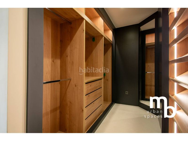 Foto a11a6f98-9436-46fd-bf90-85b636a7e6b6. Àtic amb calefacció aparcament a Almagro Madrid