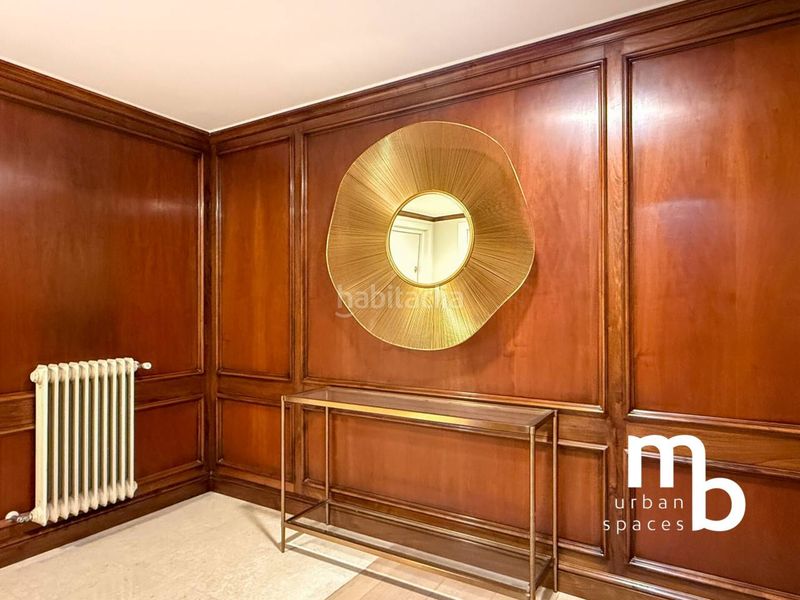 Foto d647d38c-2a5e-4451-a72e-08a5a09a28cd. Àtic amb calefacció aparcament a Almagro Madrid