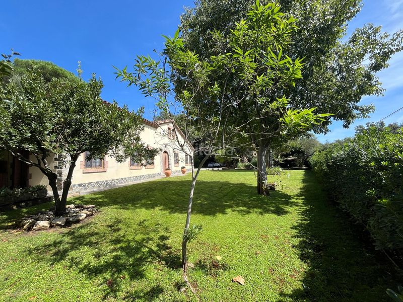 Foto 740d462e-1389-4510-896f-12725a464bd8. Casa amb calefacció aparcament a Gualba