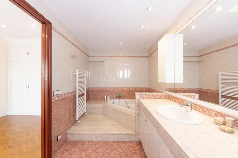 Foto afb4d265-539a-490b-b983-81cb0a134760. Xalet amb aparcament piscina a Nucli Urbà Argentona