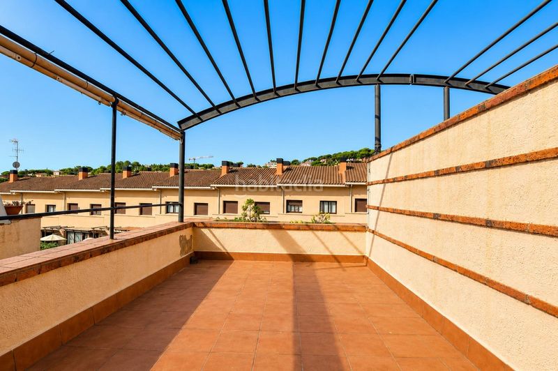 Foto fd9f5280-14ba-4bc5-9db0-b8fb12239618. Lloguer casa amb calefacció aparcament piscina a Cabrils