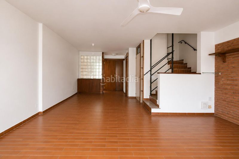 Foto eb7b292e-98fb-4ee0-9ac9-38875f408839. Location maison avec chauffage parking piscine dans Cabrils