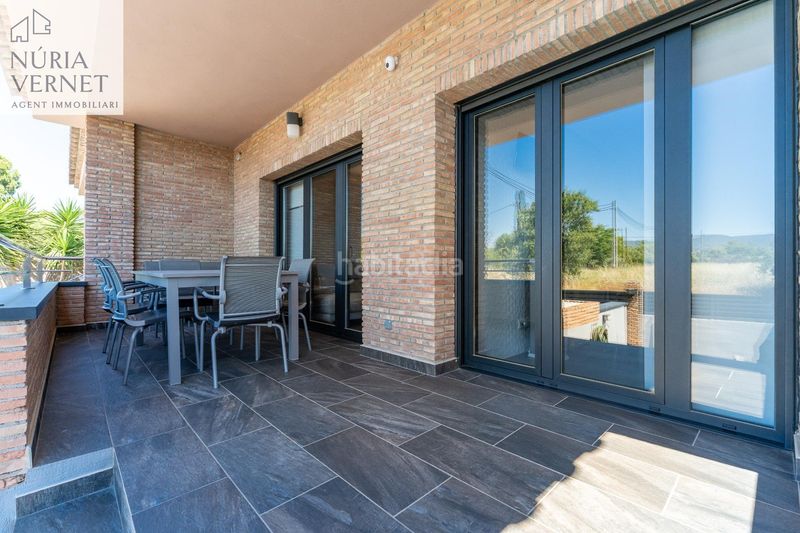 Foto 46d40670-a5d6-45e5-9794-012c8a855970. Casa aparellada amb calefacció aparcament piscina a Reus