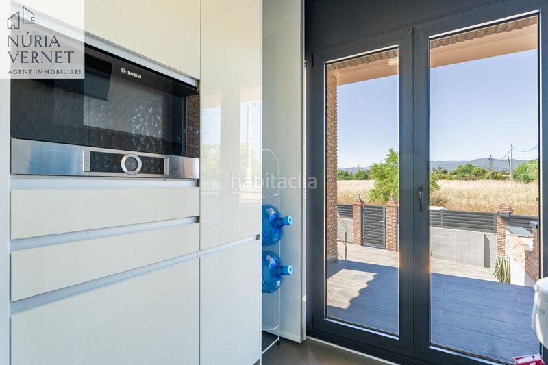 Foto 980396b3-7614-4334-b2d9-276df9f97c93. Casa aparellada amb calefacció aparcament piscina a Reus