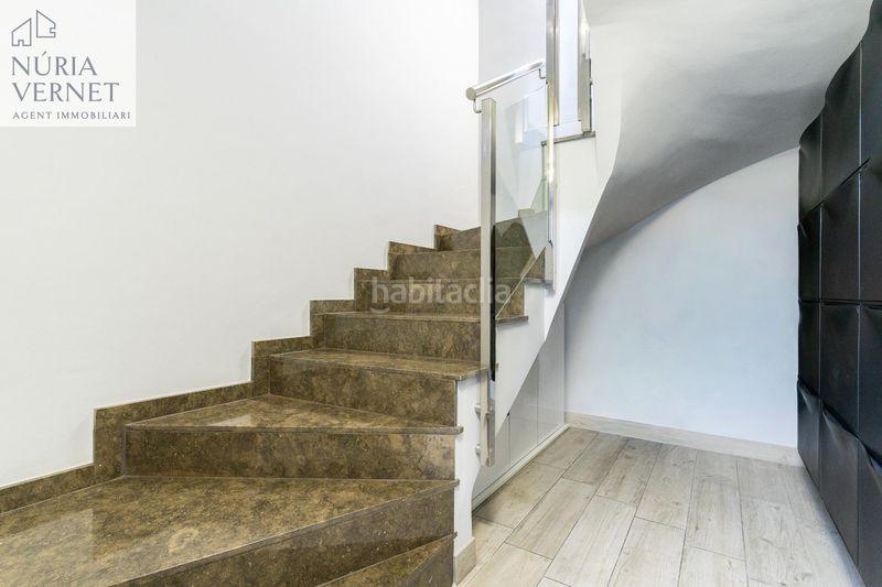 Foto c03a26bd-b626-4433-81f3-e08fc6265e95. Casa aparellada amb calefacció aparcament piscina a Reus