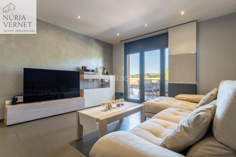 Foto c6573583-32eb-414a-baa8-4eda3d7a52ee. Casa aparellada amb calefacció aparcament piscina a Reus