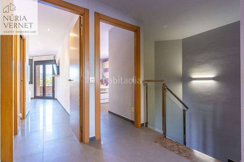 Foto d504f398-4456-49a6-bc2b-27b8d88a2516. Casa aparellada amb calefacció aparcament piscina a Reus