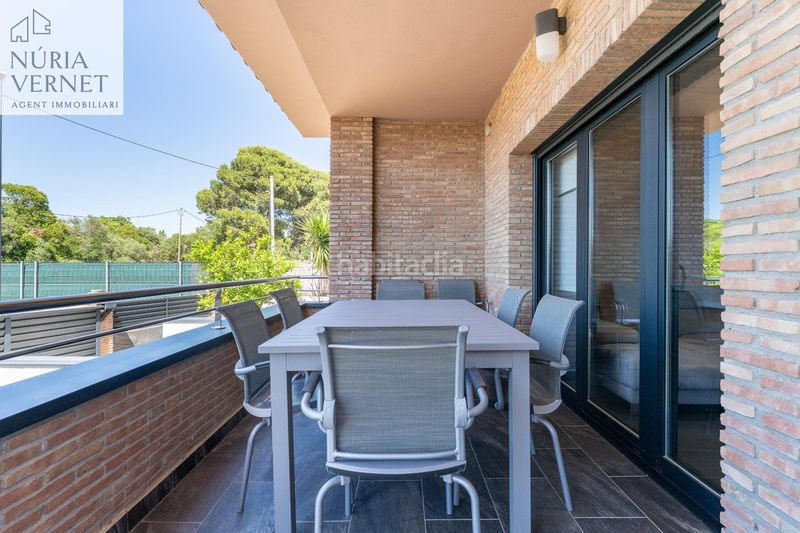 Foto d85c18db-6f7f-499a-83bf-89f1269439d9. Casa aparellada amb calefacció aparcament piscina a Reus