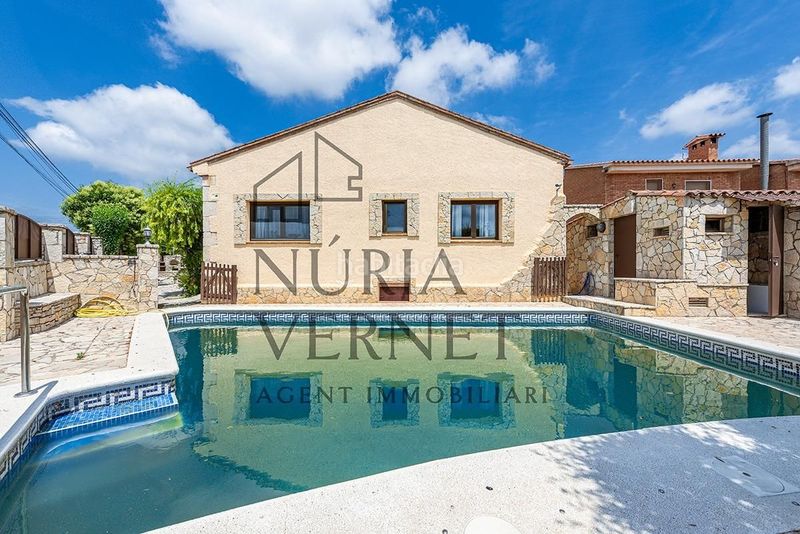 Foto e536a6ce-2744-4cce-9189-c7377ed81ac3. Xalet amb calefacció aparcament piscina a Botarell