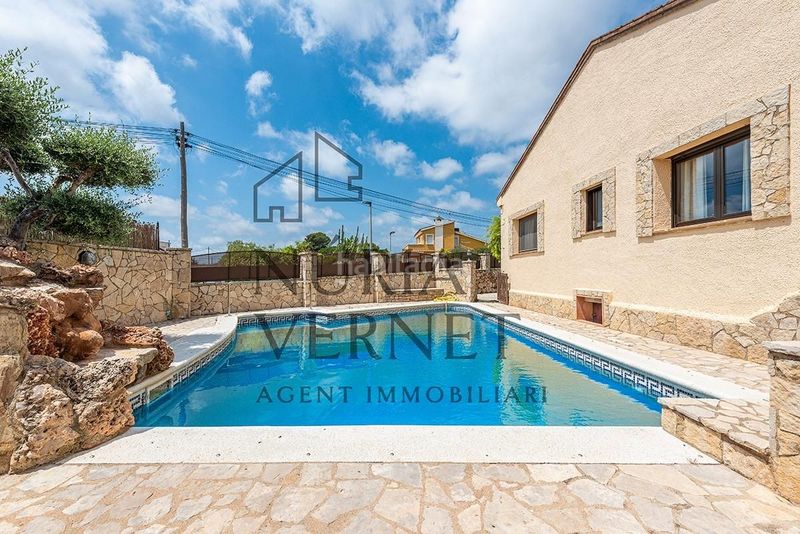 Foto f91b2ebd-5280-4b7a-b492-fdf6ba2d10b7. Xalet amb calefacció aparcament piscina a Botarell