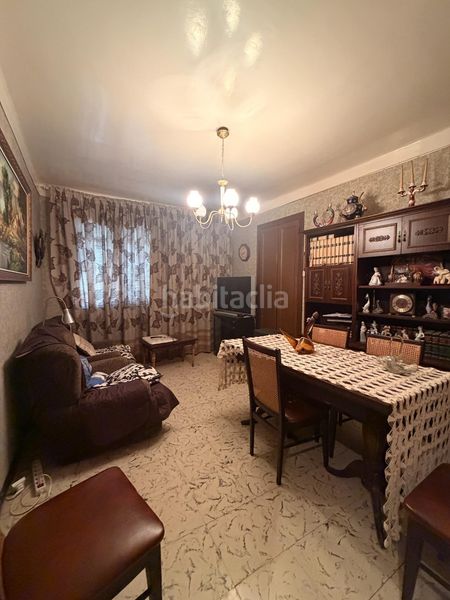Foto 0fea86ac-ba90-49c7-97f7-4c5a14fb2dae. Casa amb aparcament a Tivissa