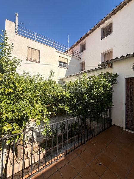 Foto ec888493-ec02-4777-bfb4-095831843bc8. Casa amb aparcament a Tivissa