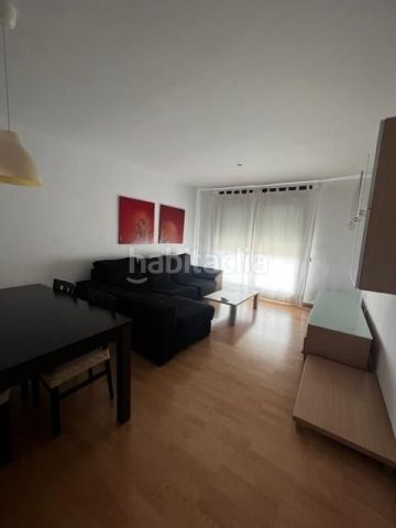 Foto a17ca18a-ff0e-493f-9104-2afe0aefbcd6. Pis amb calefacció a Llevant Reus