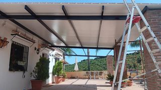 Masia a Calle el borge 36. Zh&a consultore inmobiliaria