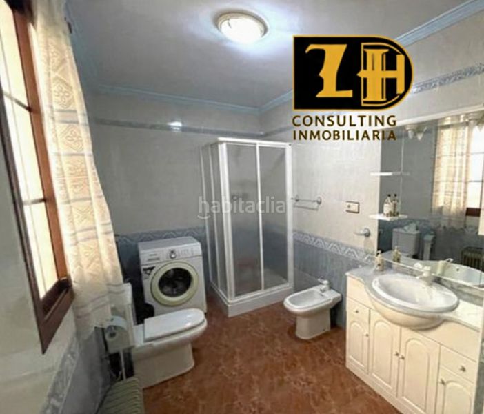 Foto 42c3564f-5e60-43d4-9185-6c7a68b42e45. Casa amb xemeneia a Árchez