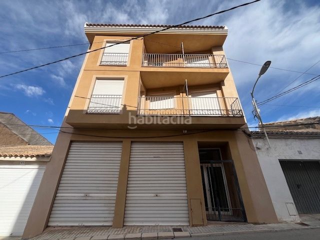 Foto 2e734d44-a23a-4e1b-9415-37234bc5f654. Edificio in Cañada