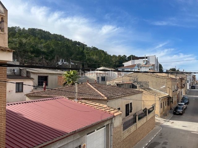 Foto 30ae34be-8f4b-4600-a4ce-14d784946761. Edificio in Cañada