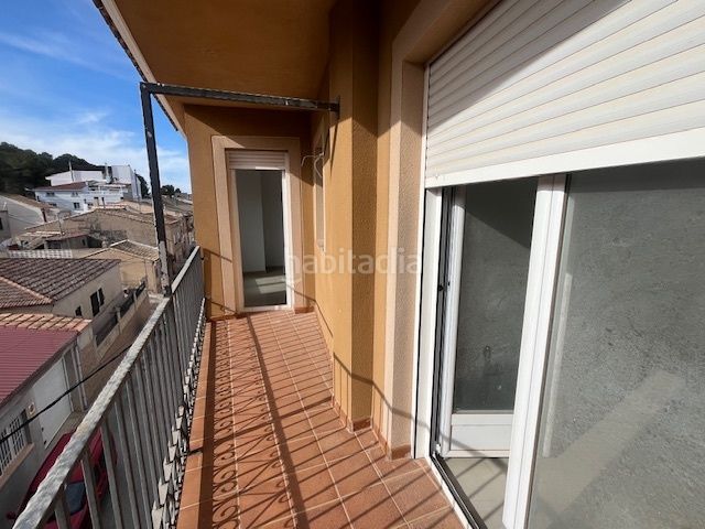 Foto 3db65c43-ee3b-4fa5-b014-bacddeca7749. Edificio in Cañada