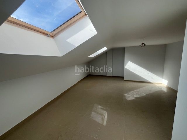 Foto 45b82d01-0779-4625-9a2c-dda61fbfeec4. Edificio in Cañada