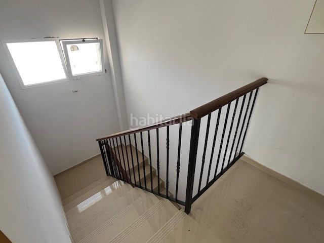 Foto 824a068a-74fa-4fa9-8be0-6e447bbf3f07. Edificio in Cañada