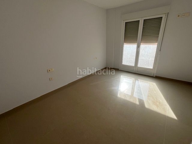 Foto e7546cf1-1483-4577-a404-d0a0c20dbfea. Edificio in Cañada