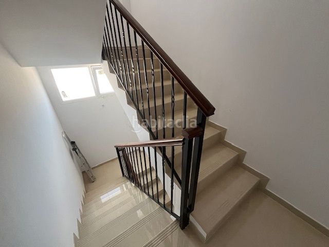 Foto e80af6b8-50be-4f24-8890-d60fc9496d4e. Edificio in Cañada