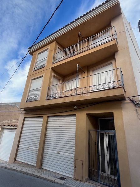 Foto eb4ac336-beac-4075-b45e-ee7fa899efae. Edificio in Cañada