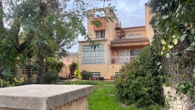 Foto 7df149fd-a086-4148-93e6-570b5be460e2. Xalet amb piscina a Centro Mutxamel