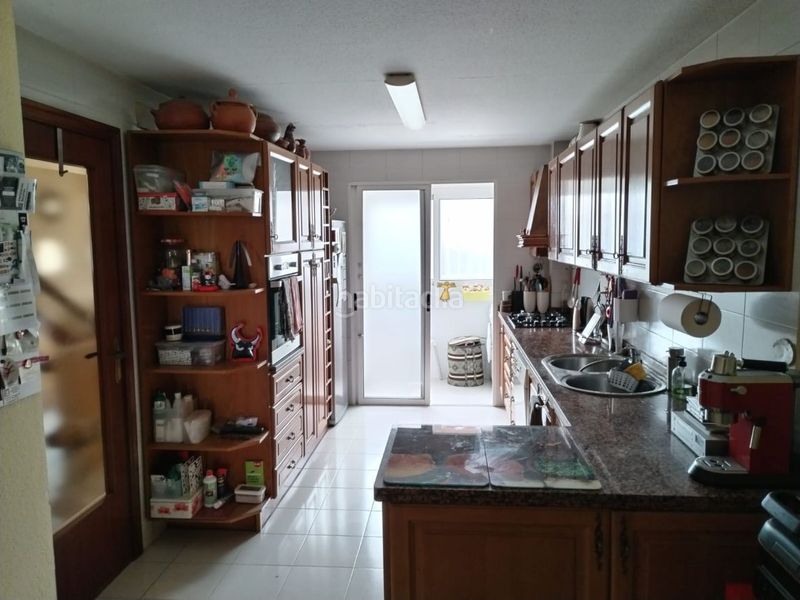 Foto f883aed4-6b86-41a9-8202-9acdf5dd50b9. Xalet amb piscina a Centro Mutxamel