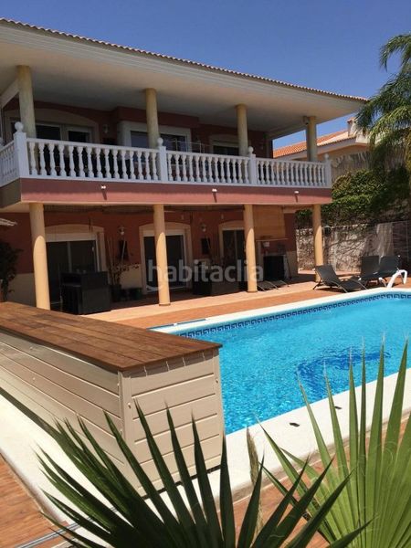 Foto 509b1d38-b6a4-4074-9a6e-2bb8933b8e94. Xalet amb calefacció aparcament piscina a Busot