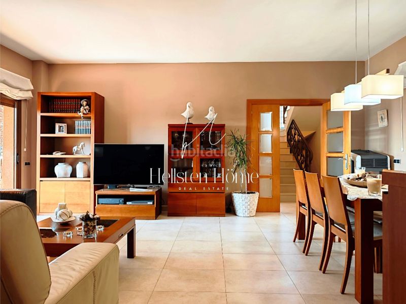 Foto 7a69c9e1-824a-42d3-8140-0f16ae72ec5e. Chalet en Corbera de Llobregat