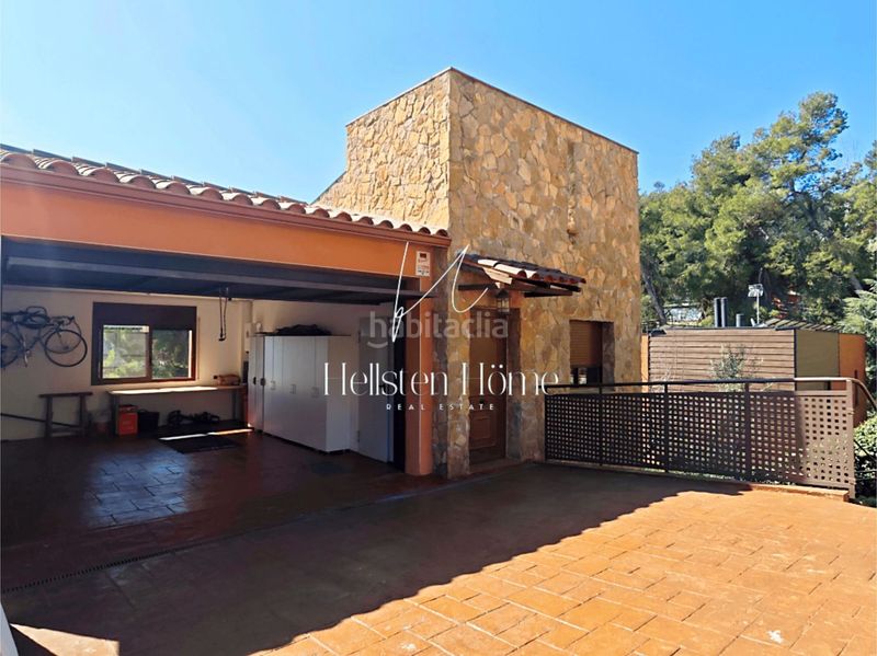 Foto 861e4768-2e02-495d-afd3-9dce6419ddfa. Chalet en Corbera de Llobregat