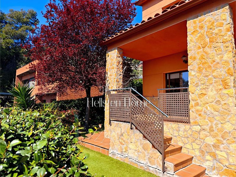 Foto d48cee3f-d227-4c5f-9f2f-b5f0c169b843. Chalet en Corbera de Llobregat