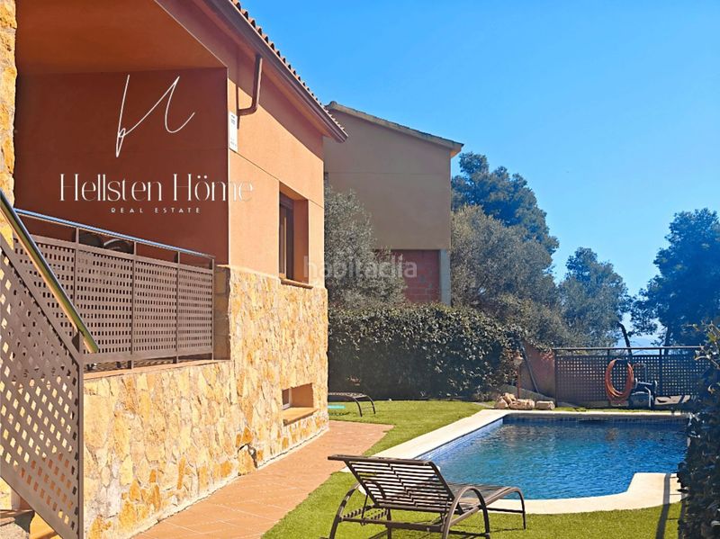 Foto 6634f858-fa4b-4e5a-b2c7-3db3d7f6f9c6. Xalet amb piscina a Corbera de Llobregat