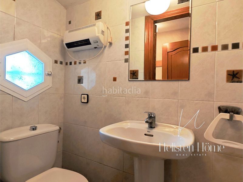 Foto 45a6e127-e303-4c6d-818b-5eabc2b07520. Xalet amb piscina a Pallejà