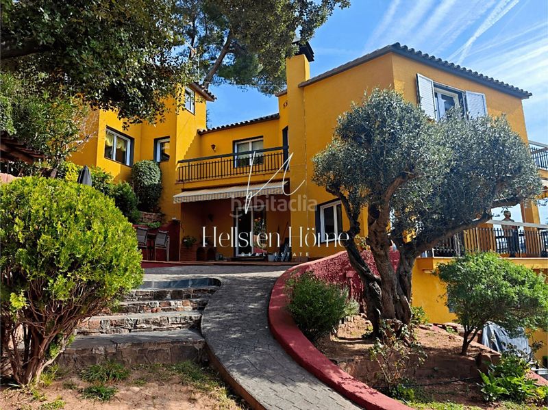 Foto 2b8cff92-ba77-4301-8402-3597ce3d6e0f. Xalet a Pallejà