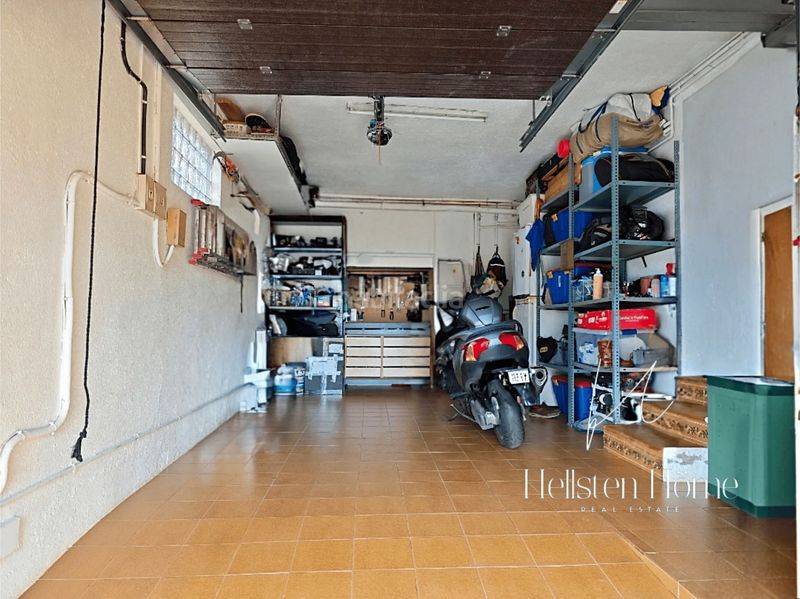 Foto fd69ea11-0754-4897-b6c8-cb3dfa4ddb30. Xalet a Pallejà