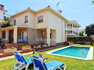 Chalet en Segur de Calafell Nucli Urb�