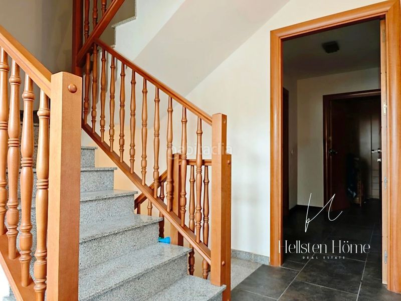 Foto a9ada111-ddb2-4055-8d15-9c390bb6d626. Chalet en Corbera de Llobregat