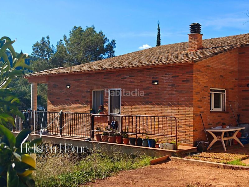 Foto 2167b0f3-5884-420f-bed2-60cef9ecd787. Chalet en Corbera de Llobregat